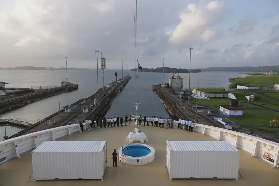 The MSC Poesia passing through the Panama Canal lock.