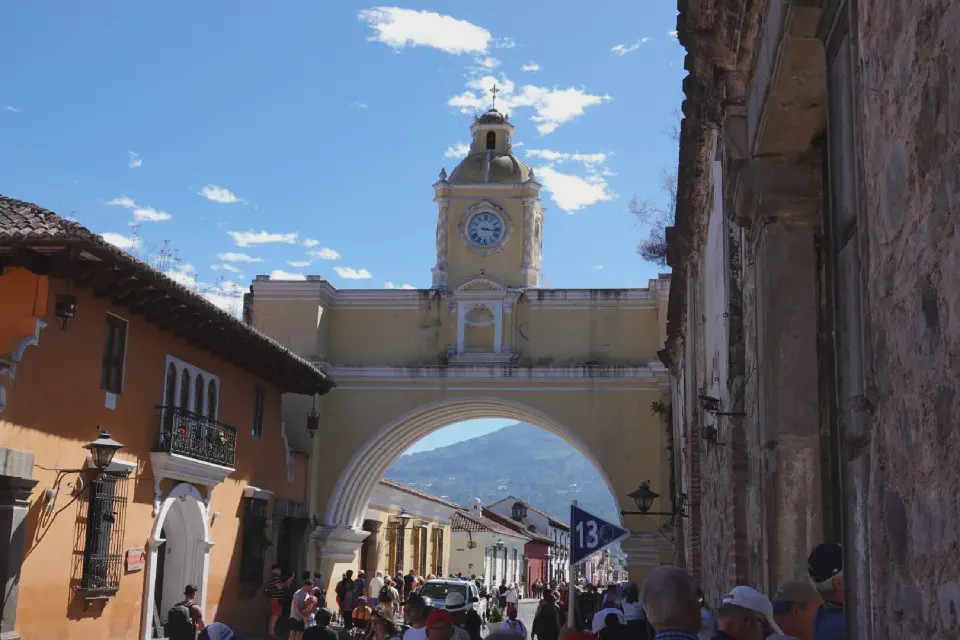 A view of the Santa Catalina Arch.