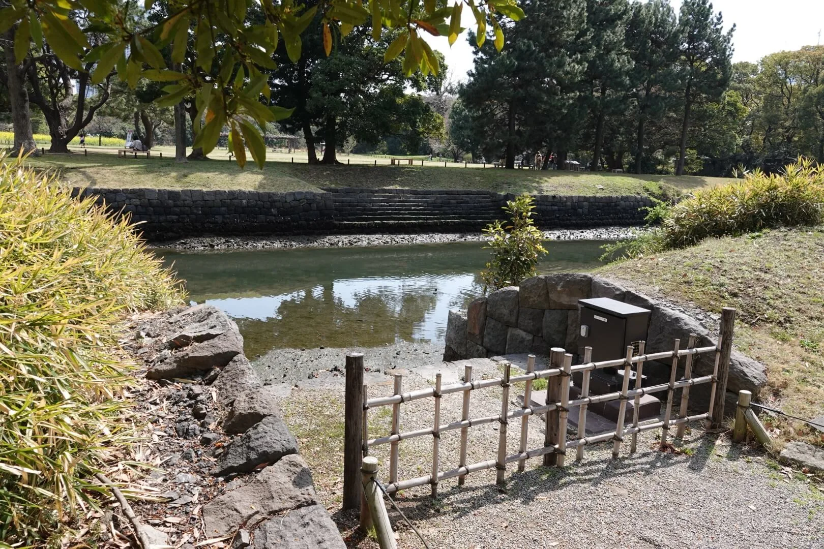 The tidal pond in the Hamarikyū Gardens.