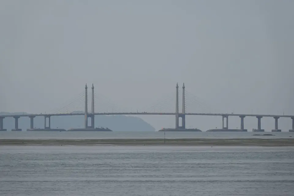 View of the 13.5-kilometer-long Penang Bridge.