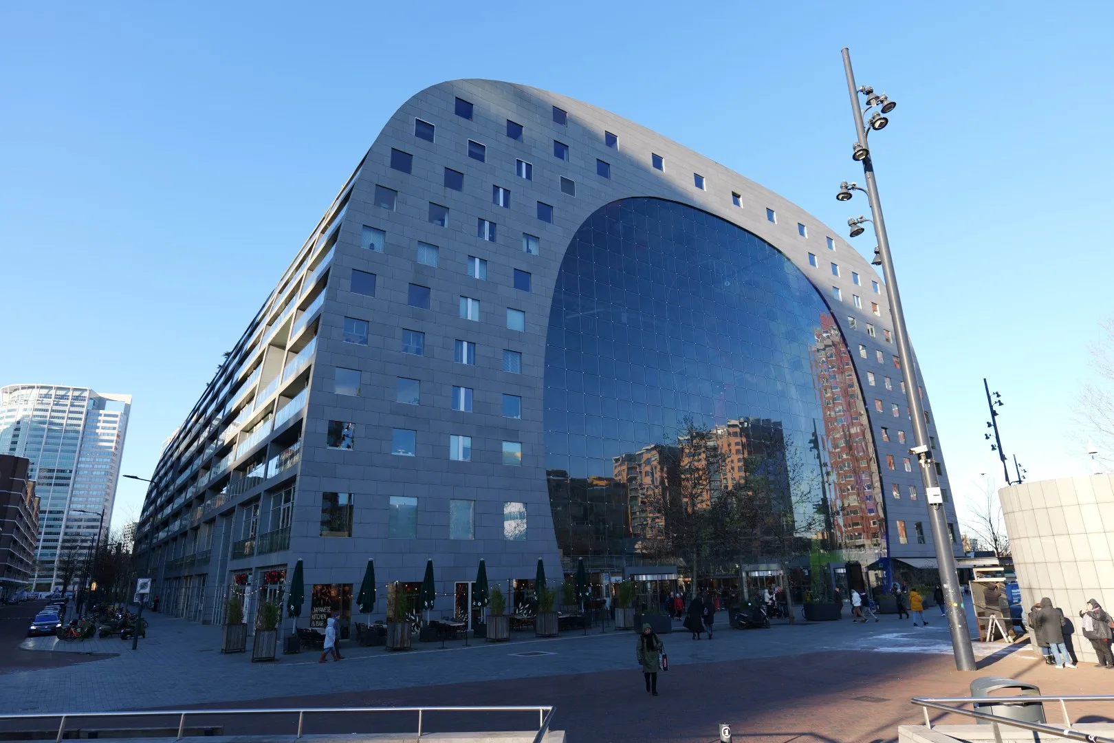 The Markthal in Rotterdam - a spectacular combination of market hall, apartments, and a gigantic artwork.